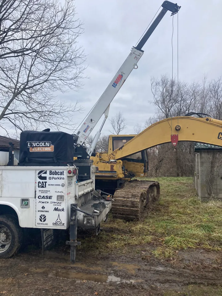 Local Mobile Repairon road service, fleet maintenance, heavy equipment repair ⇾